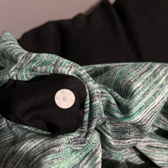 Lululemon pants - Picture 4 of 4